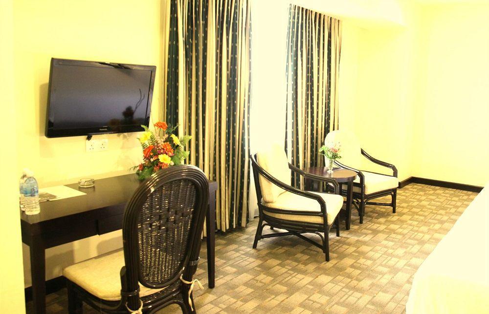 Oyo 89693 Perkasa Hotel Keningau Near Hospital Keningau Zewnętrze zdjęcie