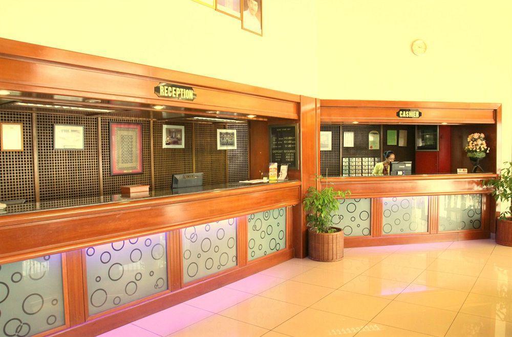 Oyo 89693 Perkasa Hotel Keningau Near Hospital Keningau Zewnętrze zdjęcie