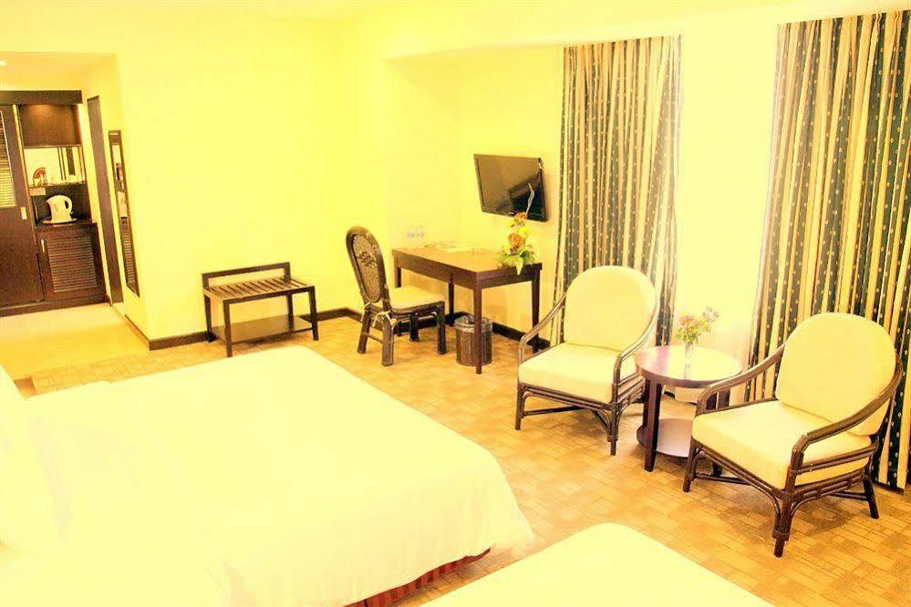 Oyo 89693 Perkasa Hotel Keningau Near Hospital Keningau Zewnętrze zdjęcie