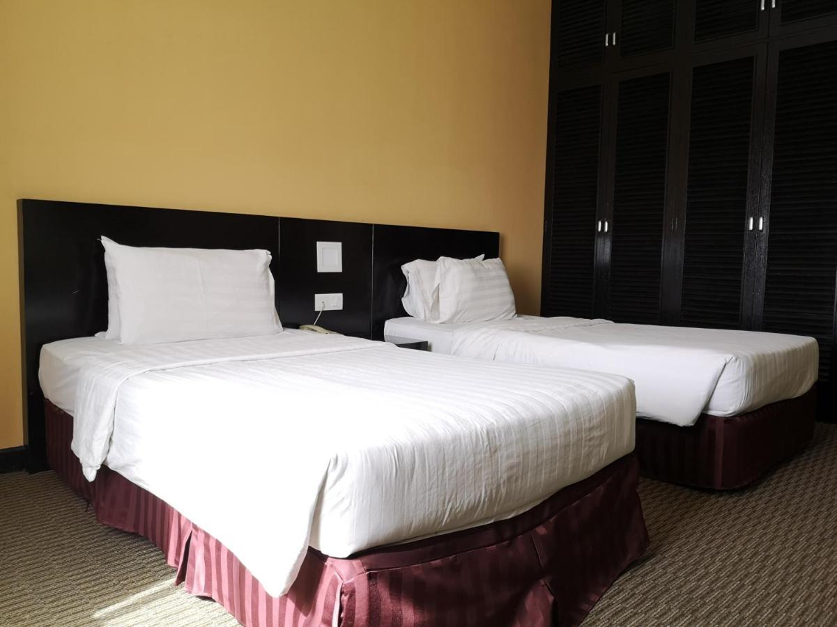 Oyo 89693 Perkasa Hotel Keningau Near Hospital Keningau Zewnętrze zdjęcie