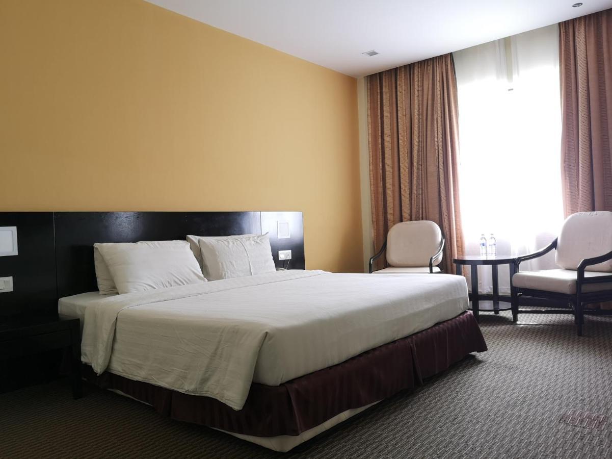 Oyo 89693 Perkasa Hotel Keningau Near Hospital Keningau Zewnętrze zdjęcie