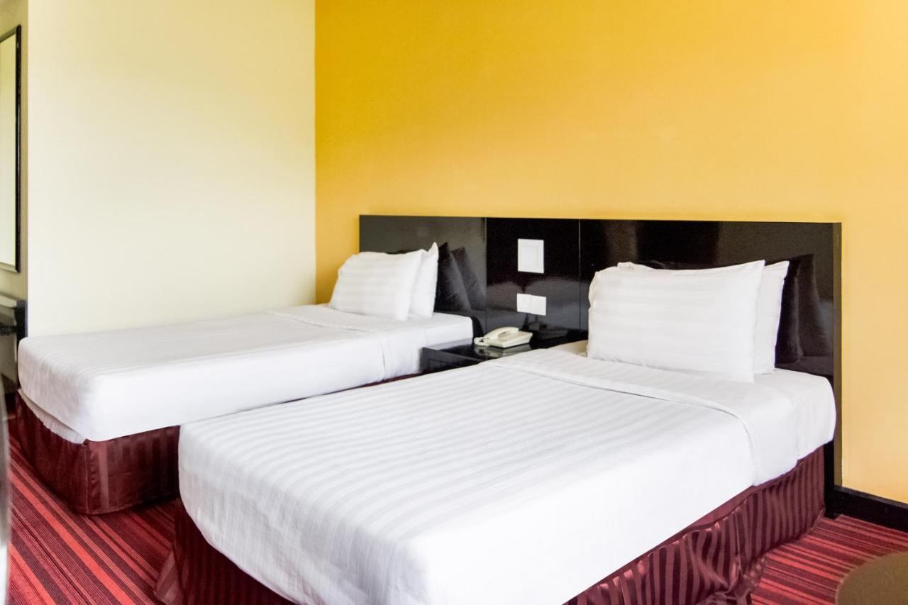 Oyo 89693 Perkasa Hotel Keningau Near Hospital Keningau Zewnętrze zdjęcie